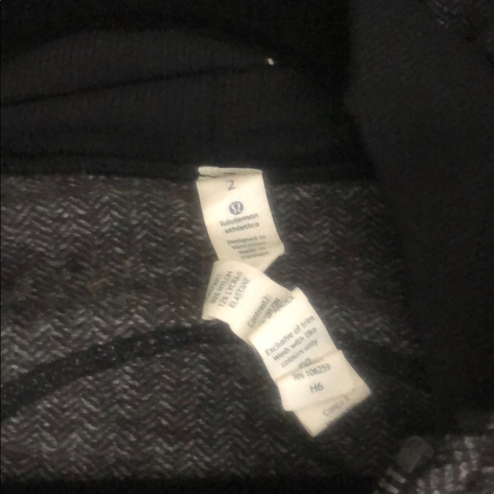 Lululemon jacket - Picture 3 of 3